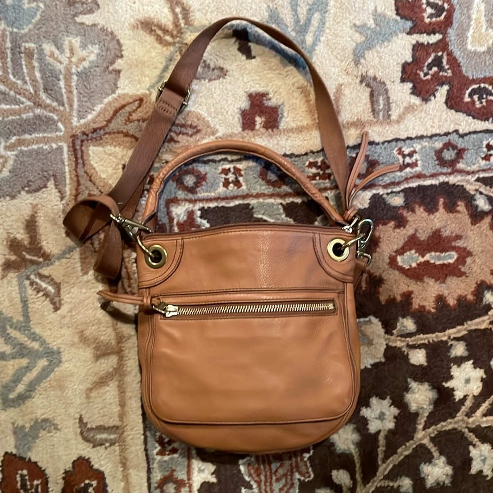 Fossil leather purse. Brown